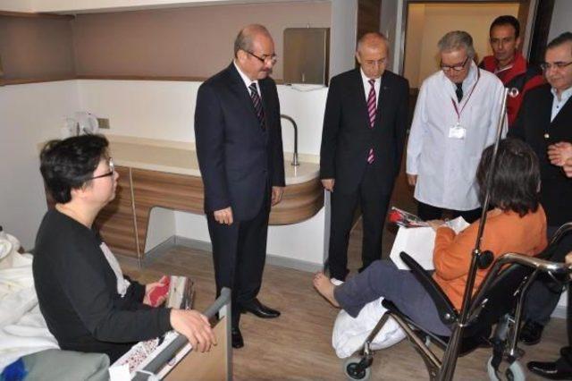 Balon Kazasında Yaralanan Güney Koreli Turistlere Vali den Ziyaret 2