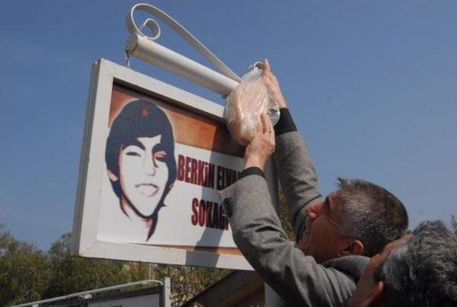 İzmirliler, Berkin Elvan ı Adını Taşıyan Sokakta Andı 3