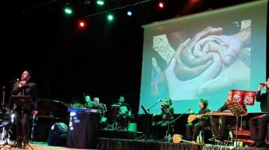 "ortak Dil M&uuml;zik&rsquo;&rsquo; Konseri Dinleyenlere M&uuml;zik Ziyafeti Sundu