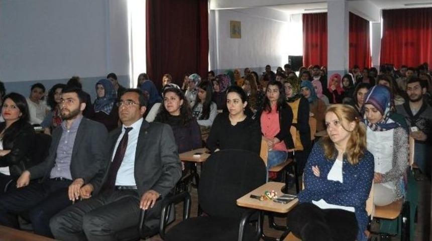 Sungurlu Myo&rsquo;da &ldquo;kadınlar G&uuml;n&uuml;&rdquo; Konferansı