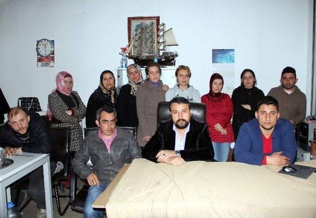 Tekstil İş&ccedil;ilerinin Makine N&ouml;beti S&uuml;r&uuml;yor 1