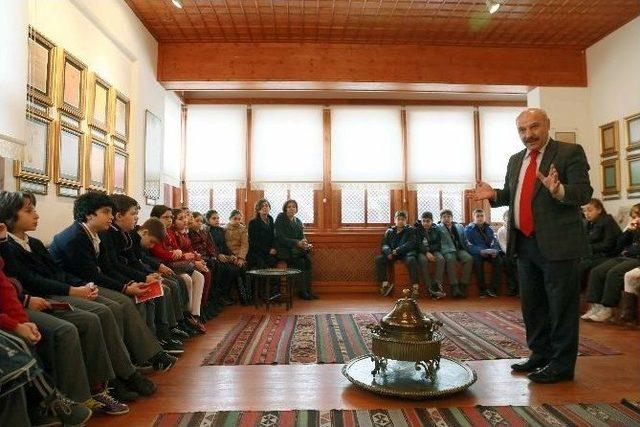 Şişli Özel Pangaltı Ermeni Okulu Öğrencileri Akif Müzesi’ni Ziyaret Etti