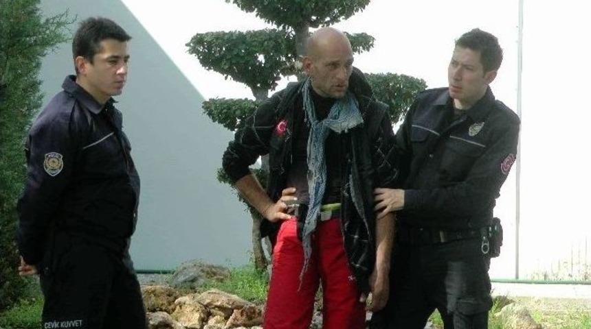 Elindeki Bı&ccedil;akla Fethiye Belediyesi&rsquo;ne Girmeye &Ccedil;alıştı