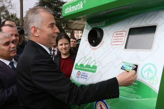 Denizli’de ‘atıkları Getir, Hediyeleri Götür’ Kampanyası 2
