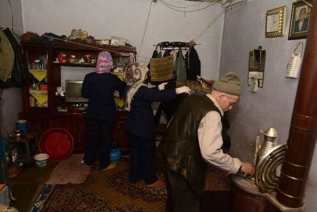 Büyükşehir Belediyesi Yaşlılar İçin Seferber Oldu