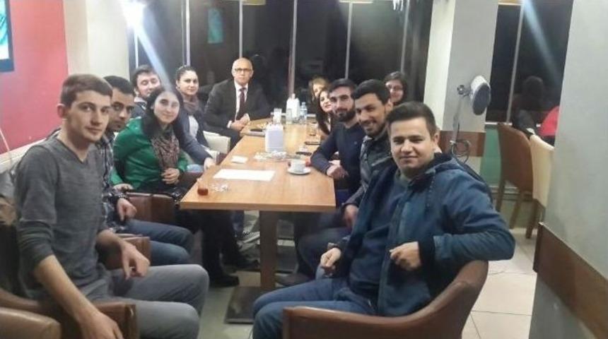 İbrahim Bilgin &Uuml;niversite &Ouml;ğrencilerine Konuk Oldu