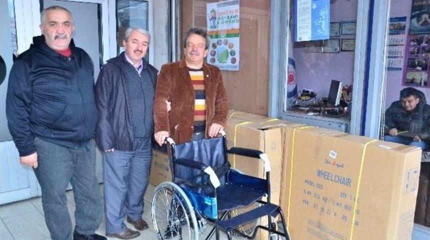 Demir&rsquo;den &Ouml;rnek Davranış