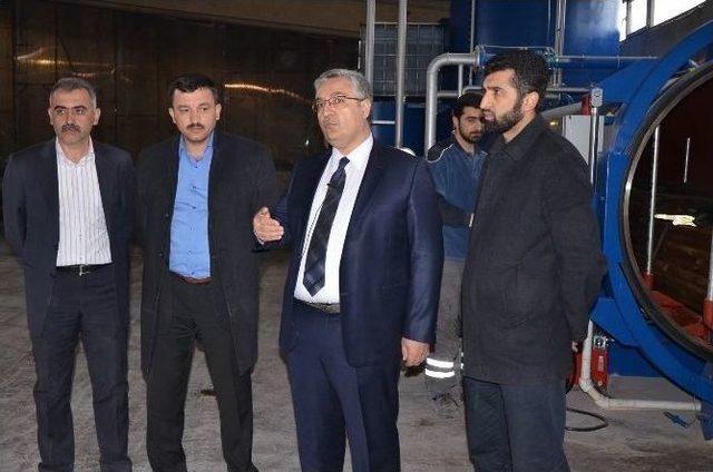 Meston, Emprenye Makinesini B&uuml;nyesine Kattı 1