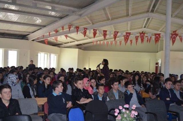 Polisten "gelecek Sizinle G&uuml;lecek Projesi" 1