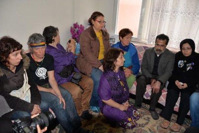 Avrupa Feminist Karavanı, &Ouml;zgecan I&ccedil;in Rotasını Değiştirdi 2