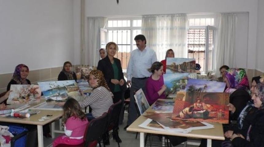 Korkuteli&rsquo;nde &Uuml;&ccedil; Boyutlu Kat-ı Sanatı Kursuna B&uuml;y&uuml;k İlgi