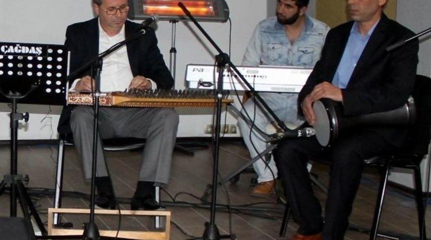Manyaslılar Vakfı&rsquo;ndan &Ouml;ğrencilere Konser