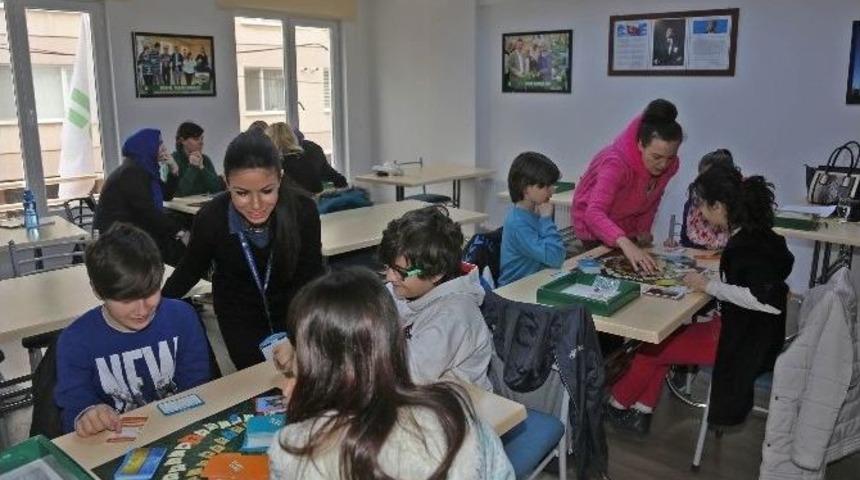 &Ccedil;ocuklar Haklarını Oyunla &Ouml;ğrendiler