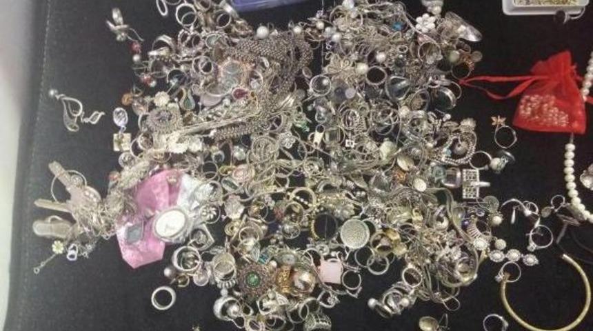 Denizli'de 94 Evden Hırsızlık Yapan Zanlı Tutuklandı