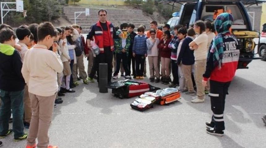 Öğrencilere Deprem Eğitimi