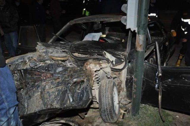 19 Yaşındaki B&uuml;şra Kazada &Ouml;ld&uuml; 3