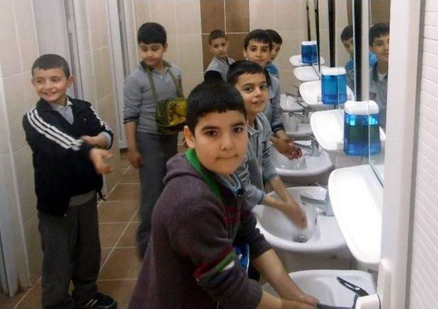 Çeştepe İlkokulu Öğrencileri Öğretmenleriyle Dengeli Besleniyor 2