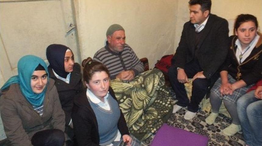 Fen Lisesi &Ouml;ğrencilerden Yardım Kampanyası