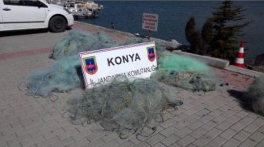 Beyşehir G&ouml;l&uuml;&rsquo;nde 2 Bin 500 Metre Misina Ağ Ele Ge&ccedil;irildi