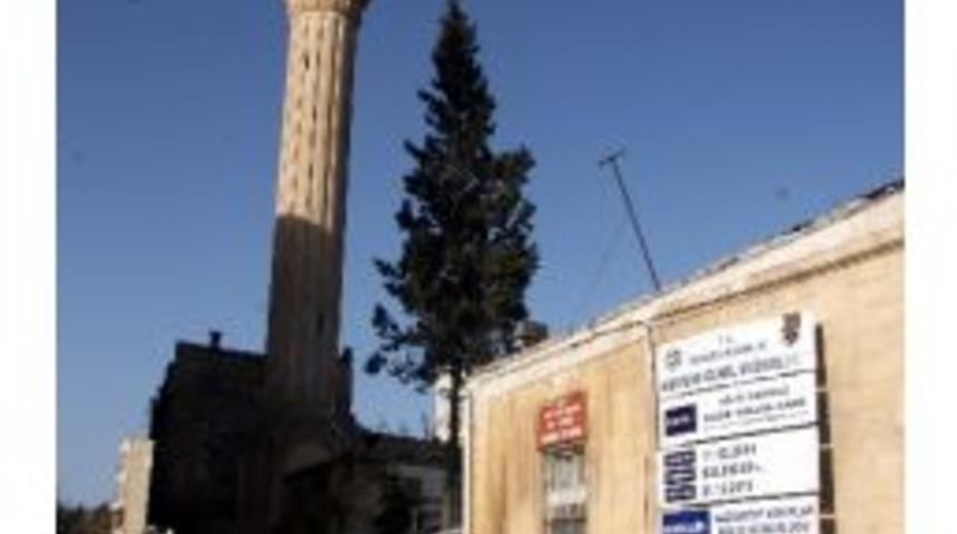 Kesik Minare Camisi Restore Ediliyor