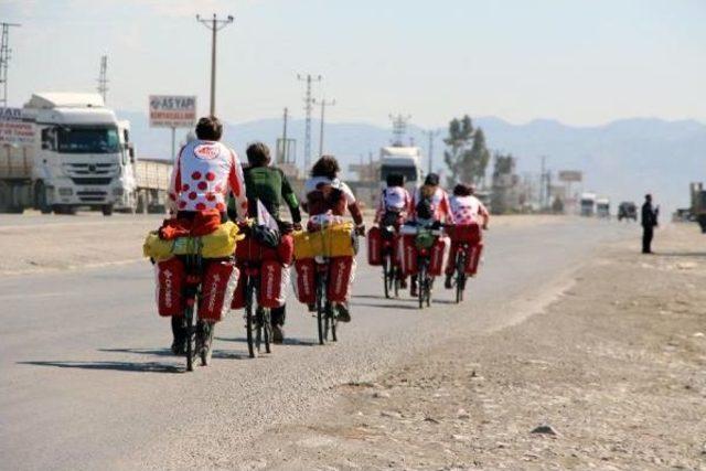 Polonyalı Bisikletçiler Habur’Dan Çıkış Yaptı