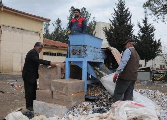 Gaziantep’Te 2 Tır'da 200 Bin Kaçak Sigara Ele Geçirildi