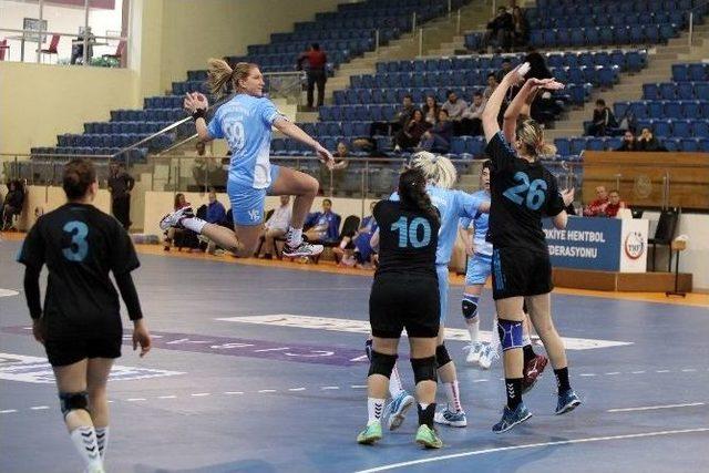 Yenimahalle Yarı Finale Y&uuml;kseldi 2