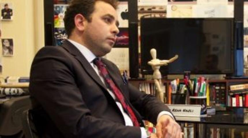 İshak Gazel: Siyasi Hayatıma &Ccedil;ay Dağıtarak Ve Bayrak Asarak Başladım