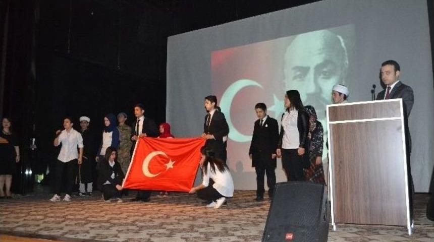 İstiklal Marşı&rsquo;nın Kabul&uuml;