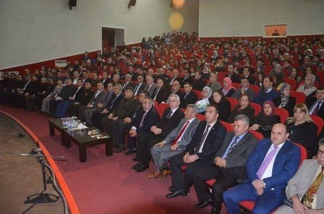 Mehmet Akif Ersoy Anıldı 2