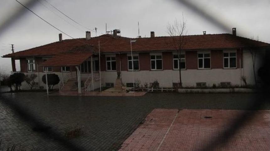 Cinsel İstismar Ve Tacizlerin Yaşandığı Yurt Binası 2013&rsquo;te Boşaltılmış