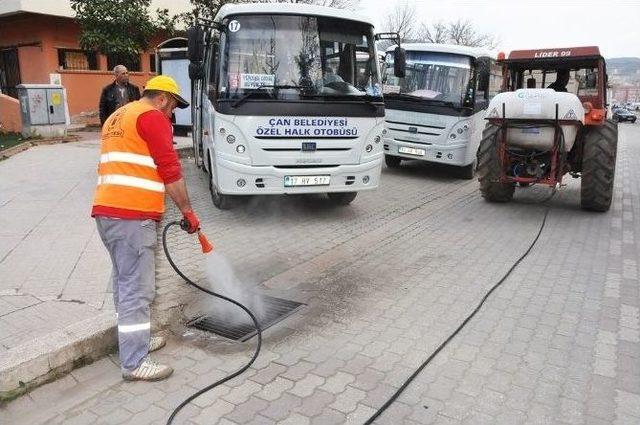 &Ccedil;an Belediyesi Haşereyle M&uuml;cadeleye Başladı 2
