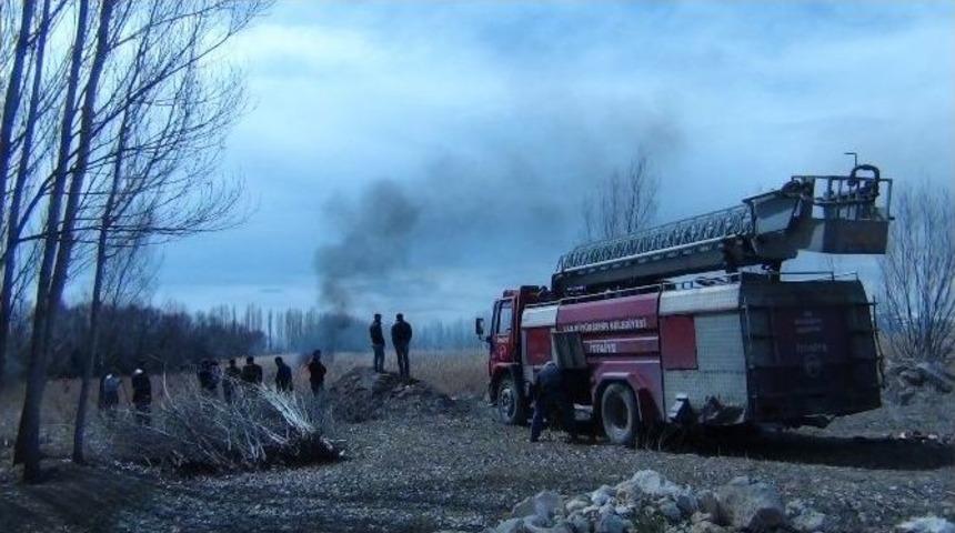 Erciş&rsquo;te Sazlık Yangını