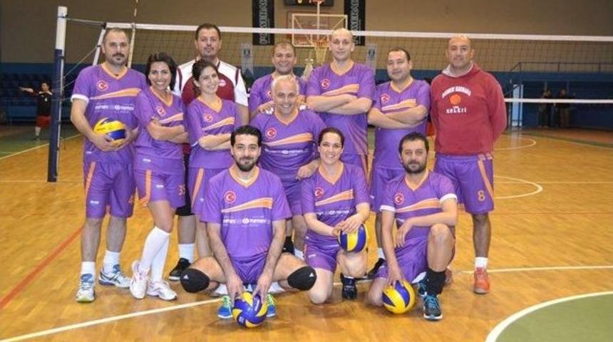 Bodrum&rsquo;da Kurumlar Arası Voleybol Turnuvası Başladı