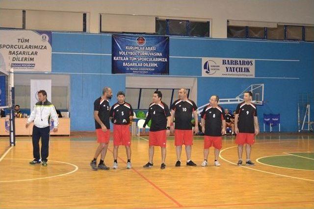 Bodrum&rsquo;da Kurumlar Arası Voleybol Turnuvası Başladı 3