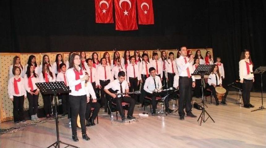 İstiklal Marşı&rsquo;nın Kabul&uuml; Ve Mehmet Akif Ersoy&rsquo;u Anma Programı D&uuml;zenlendi