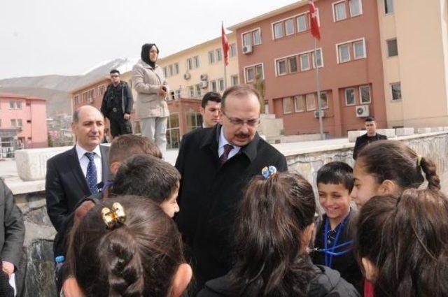 Hakkarili 50 &Ouml;ğrenciye 4 G&uuml;nl&uuml;k Ankara Gezisi 1