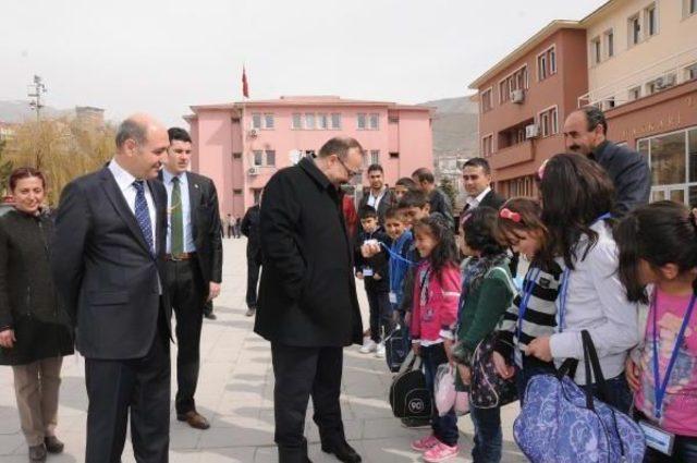 Hakkarili 50 &Ouml;ğrenciye 4 G&uuml;nl&uuml;k Ankara Gezisi 3