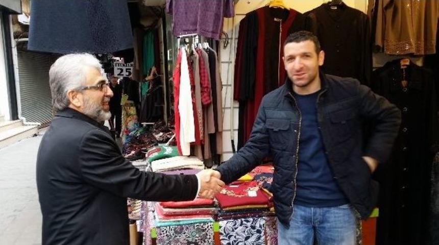 K&uuml;&ccedil;&uuml;k, Esnaf Ve Emeklilerle İ&ccedil; İ&ccedil;e