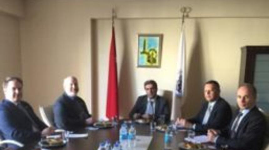 Abd Heyeti Disiad&rsquo;ı Ziyaret Etti
