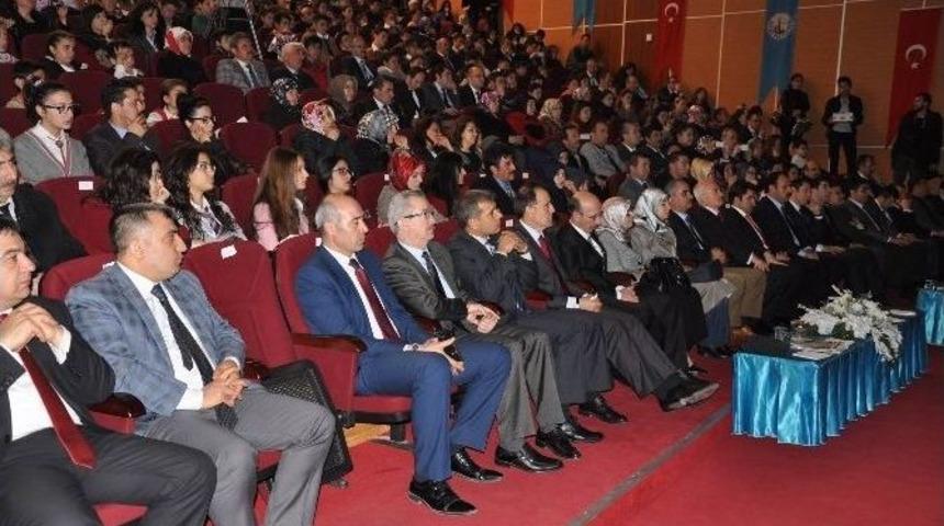 Sivas&rsquo;ta İstiklal Marşı&rsquo;nın Kabul&uuml;n&uuml;n Yıl D&ouml;n&uuml;m&uuml; Kutlandı