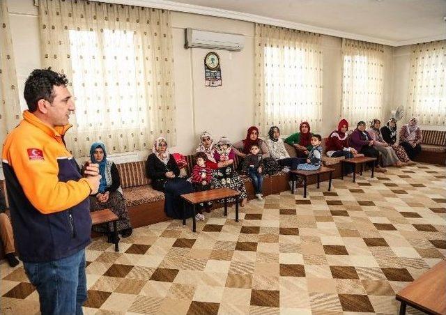 Şehitkamilli Hanımlara Doğal Afet Semineri