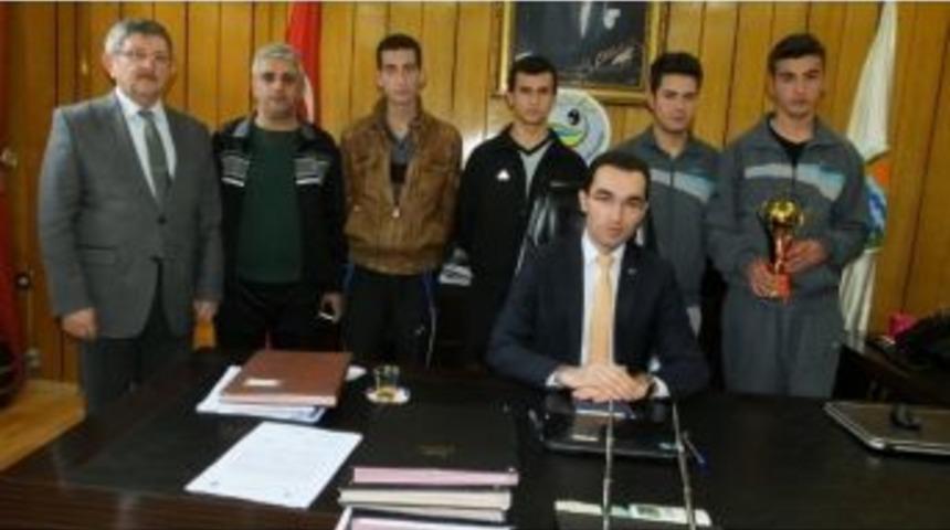 Burhaniye&rsquo;de Başarılı Sporcular Tekirdağ Yolcusu