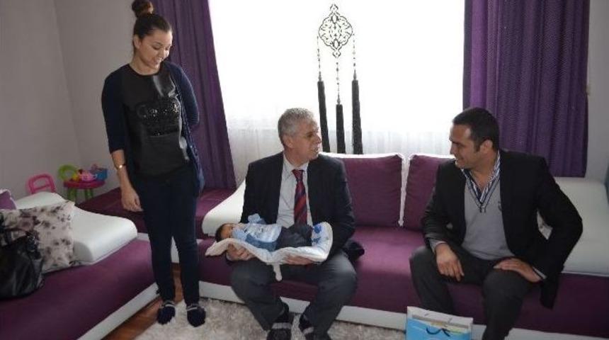 S&ouml;ke Belediyesi &ldquo;hoşgeldin Bebek&rdquo; Diyor