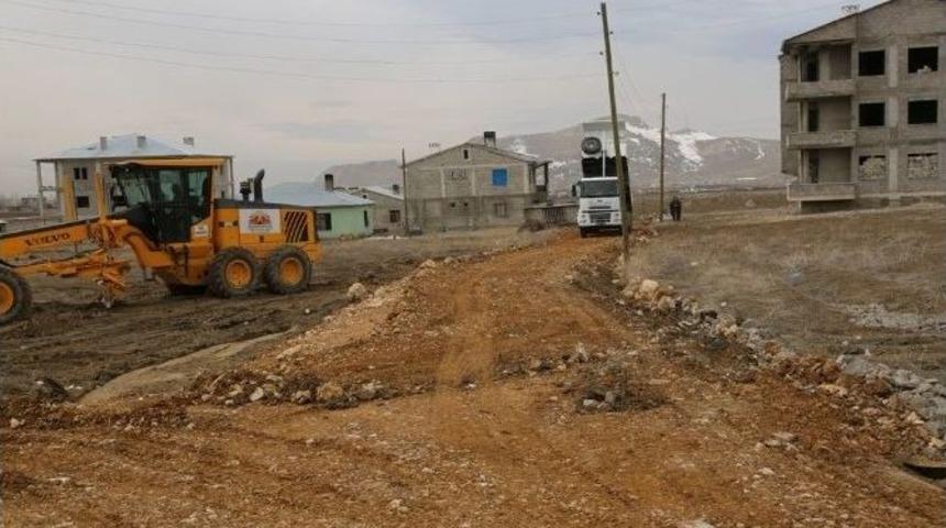 İpekyolu Belediyesi&rsquo;nden Yol Yapım &Ccedil;alışması