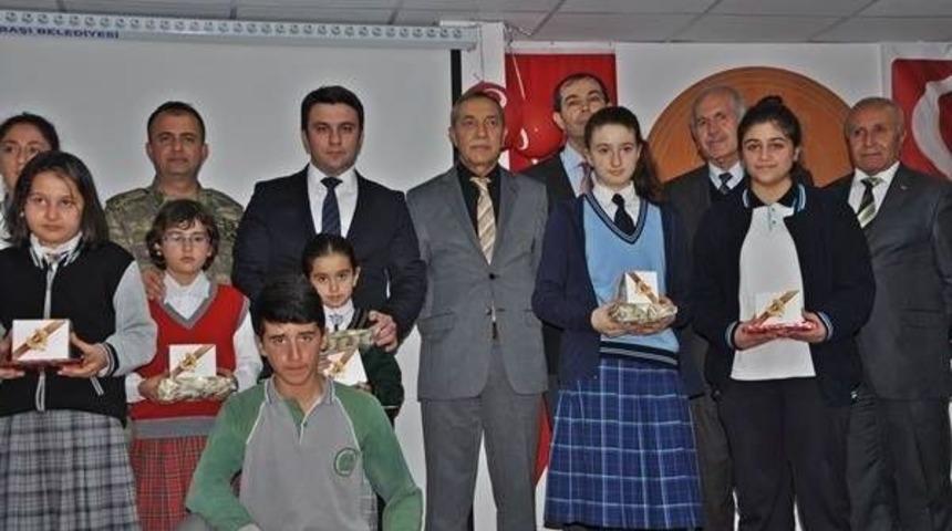 G&ouml;lbaşı&rsquo;nda 12 Mart Kutlandı