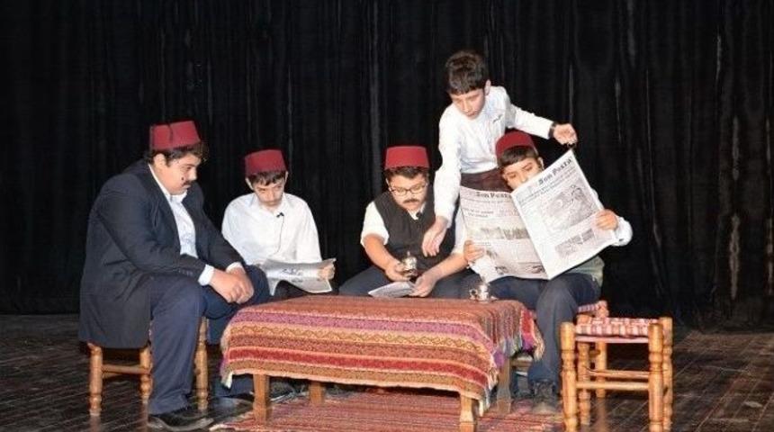 K&ouml;rfez&rsquo;de İstiklal Marşı&rsquo;nın Kabul&uuml;n&uuml;n 94. Yılı Kutlandı