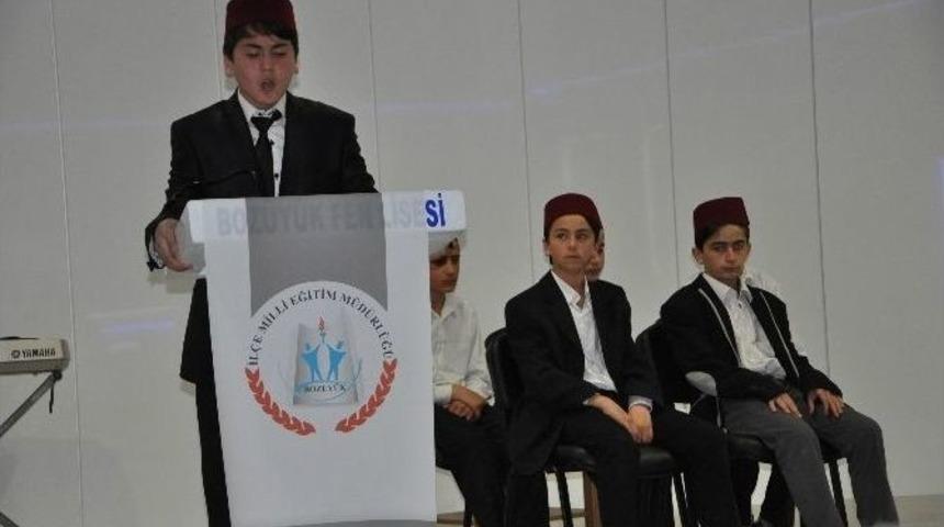 Boz&uuml;y&uuml;k&rsquo;te Mehmet Akif Ersoy Anıldı