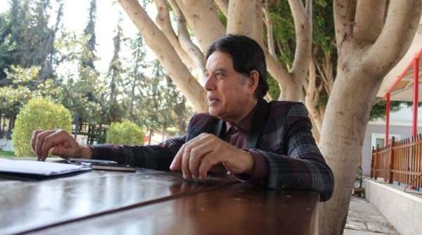 Erol B&uuml;y&uuml;kbur&ccedil;, Son Haftasında Adana'da Konser Verip Mersin'de Nasreddin Hoca Olmuştu