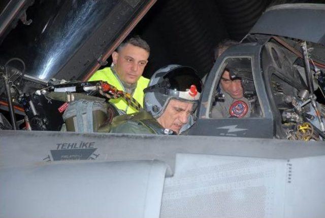 Orgeneral Akın Öztürk, F-4E 2020 Ile Uçtu